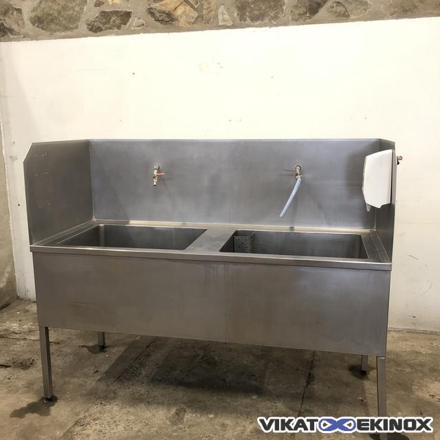 Stainless steel double sink