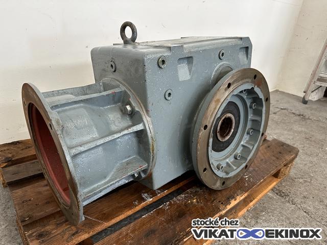 NORD gear-reducer 1/11,40 - 18 kW type SK 9062.1AF IEC200/2G