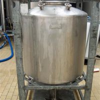 Stainless steel container of 700 Liters