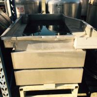 Washing tank with frame