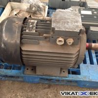 Moteur à 2 vitesses EFACEC 15KW 1470 T/min et 3KW 735T/min – Type BF5 180 M4 4/8