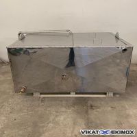 Insulated S/S tray 800 litres