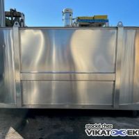 Stainless steel tank 10 0000 litres approx.